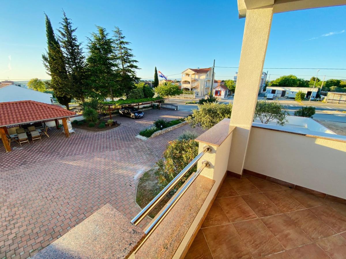 Apartmani Svemir Drage Dış mekan fotoğraf