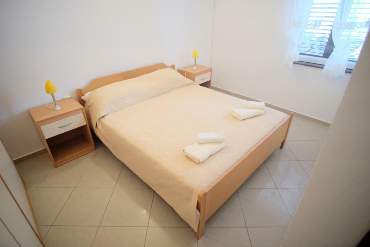Apartmani Svemir Drage Dış mekan fotoğraf