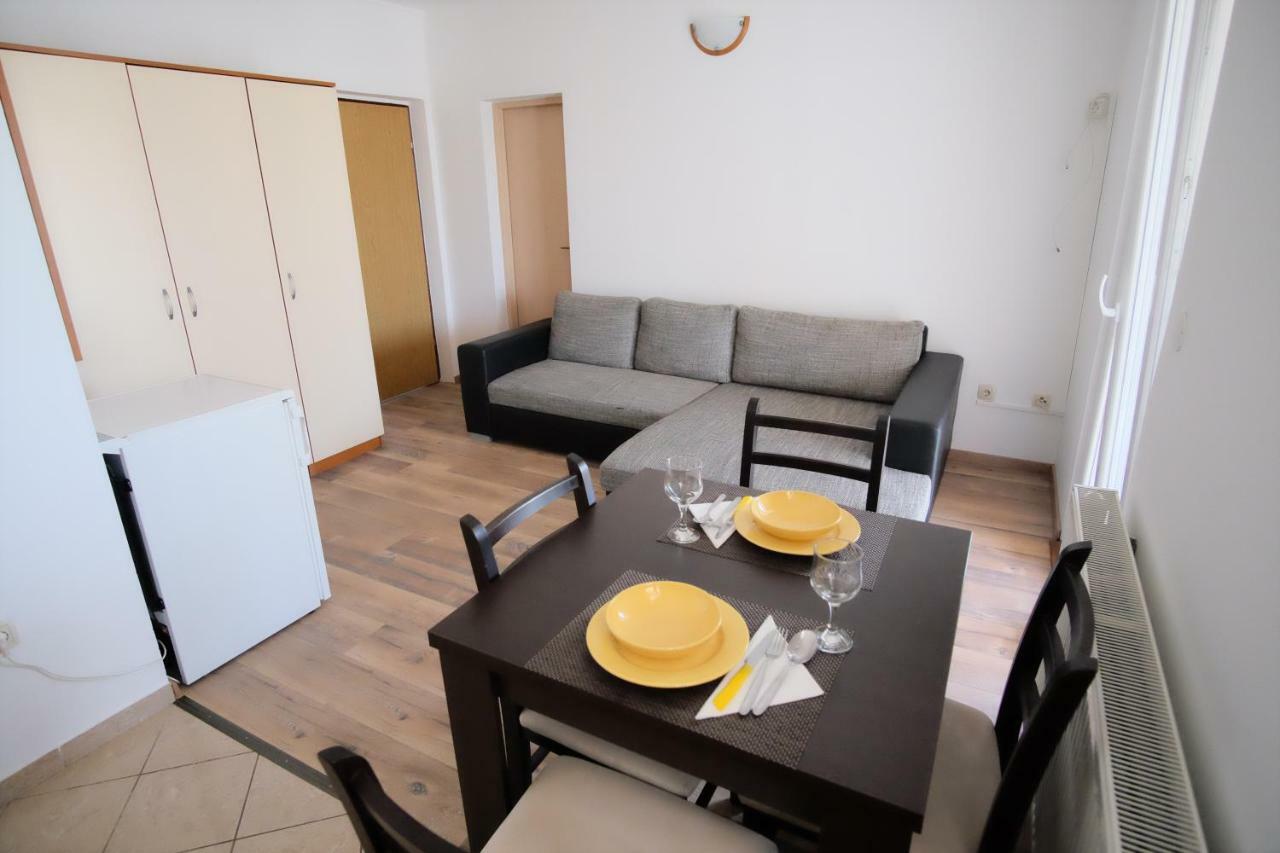 Apartmani Svemir Drage Dış mekan fotoğraf