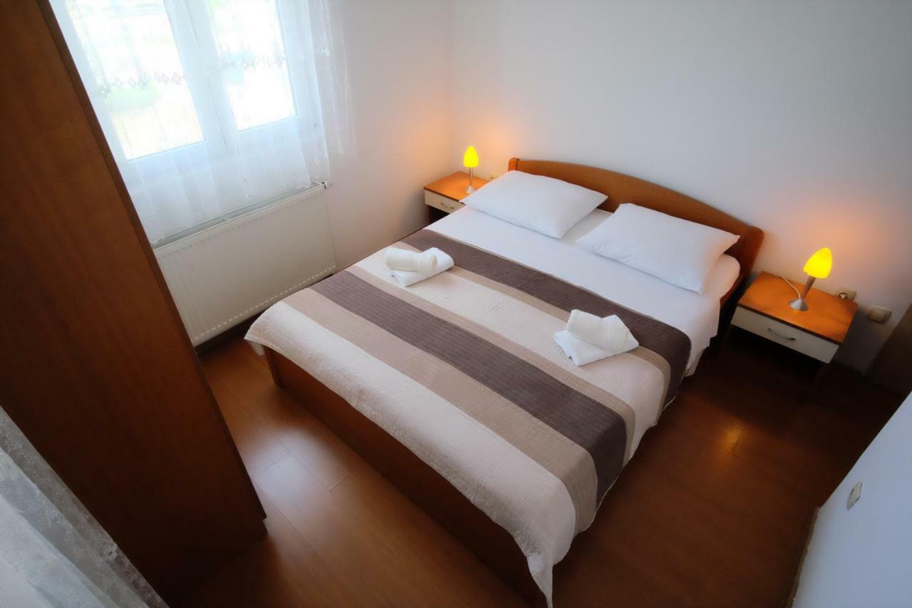 Apartmani Svemir Drage Dış mekan fotoğraf