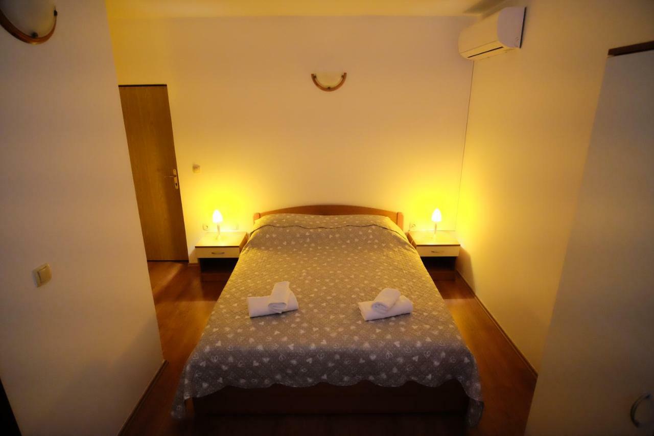 Apartmani Svemir Drage Dış mekan fotoğraf