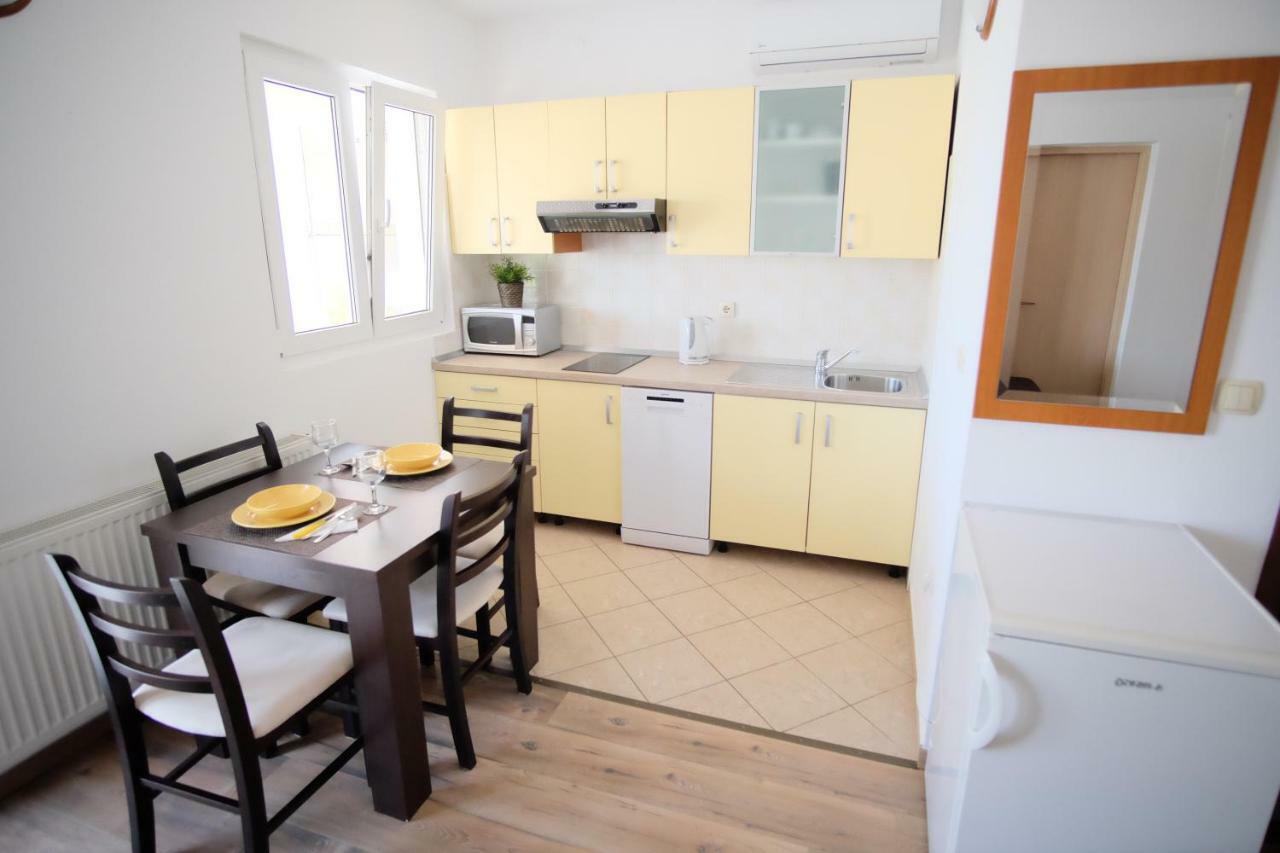 Apartmani Svemir Drage Dış mekan fotoğraf