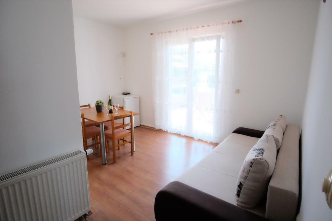 Apartmani Svemir Drage Dış mekan fotoğraf